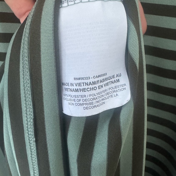 Nike Dri-FIT Victory Striped Golf Polo – Men’s Medium - Picture 10 of 10